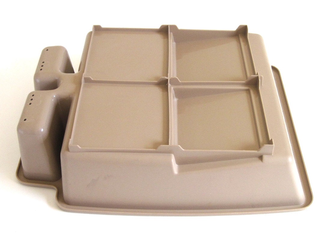 One Piece Plastic Dish Drying Rack Beige unmarked similar to