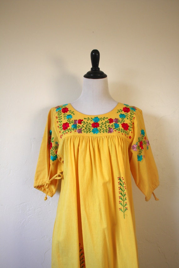 Vintage Embroidered Mexican Cotton Dress