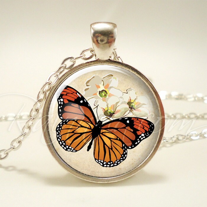 Cute butterfly necklace Clearance