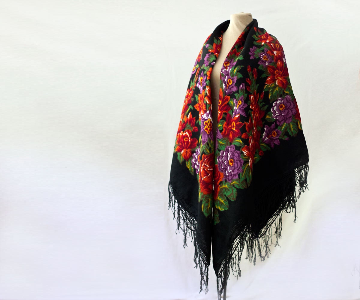 Russian shawl, black floral shawl, fringed shawl, babushka, black with ...