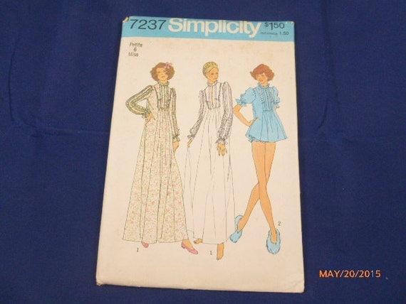 7237 Simplicity petite 6 Miss Pattern Misses Nightgown in Two Lengths Panties Vintage 1975 Uncut