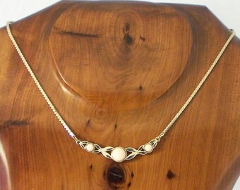 Vintage Avon Gold Tone and Pink Necklace, Gold Tone Necklace, 1990s Necklace, Avon Necklace