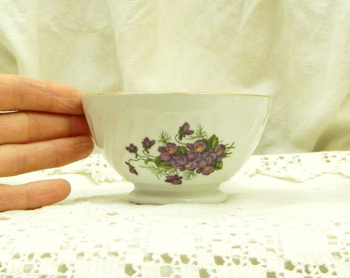 2 Small Vintage Bone China Ceramic Café au Lait Bowl / French Country Decor/ French Vintage/ Coffee Bowl/ Shabby Chic/ French Decor / Retro 2 Small Vintage Bone China Ceramic Café au Lait Bowl / French Country Decor/ French Vintage/ Coffee Bowl/ Shabby Chic/ French Decor / Retro