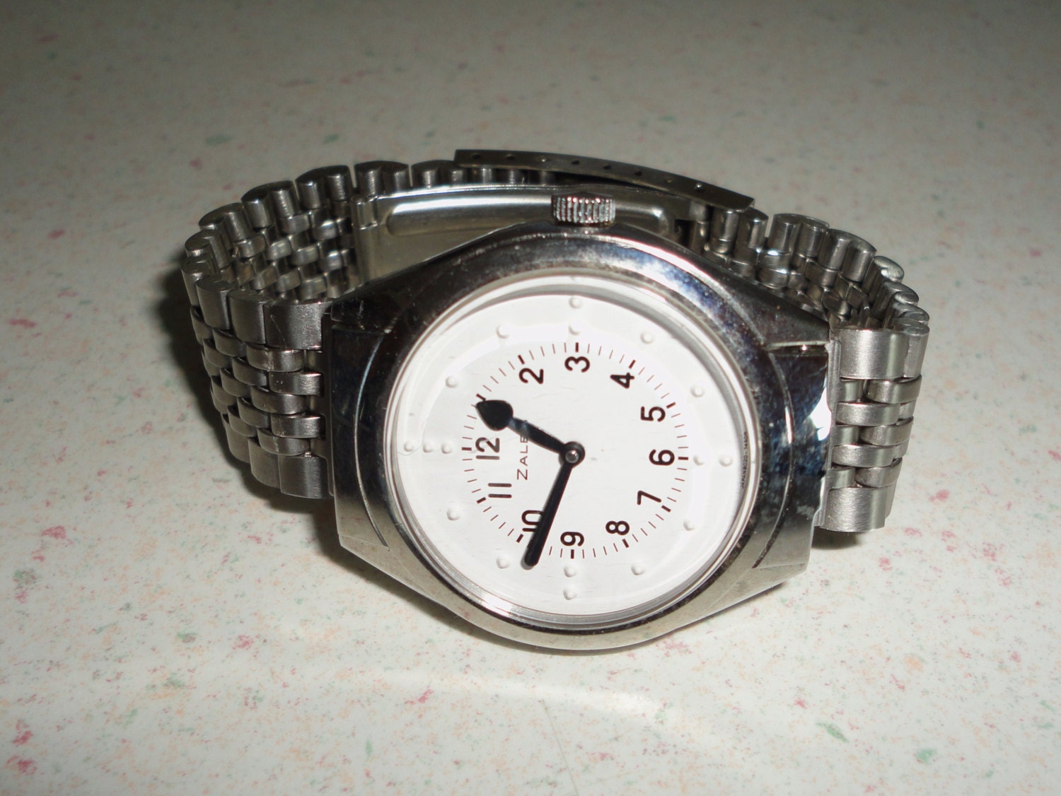 Zales BRAILLE watch for blind Men's watch with flip top