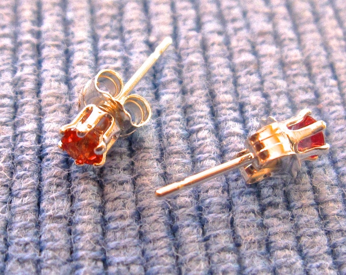 Red Orange Sapphire Studs, Petite 3mm Round, Natural, Set in Sterling Silver E783
