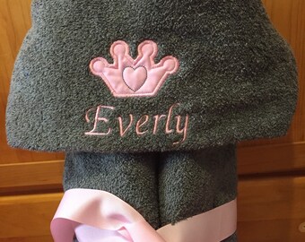 Personalized Hooded Towel, Baby or Young Child gift for girl or boy.