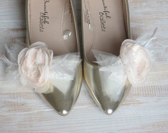 Wedding shoe clips Champagne shoe clips Wedding flower Champagne shoes Cream shoes Champagne ivory flower Champagne flower Tulle shoe clips