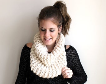 Sample SALE Scarf Cowl Knit Chunky Fisherman - Sotterley Cowl