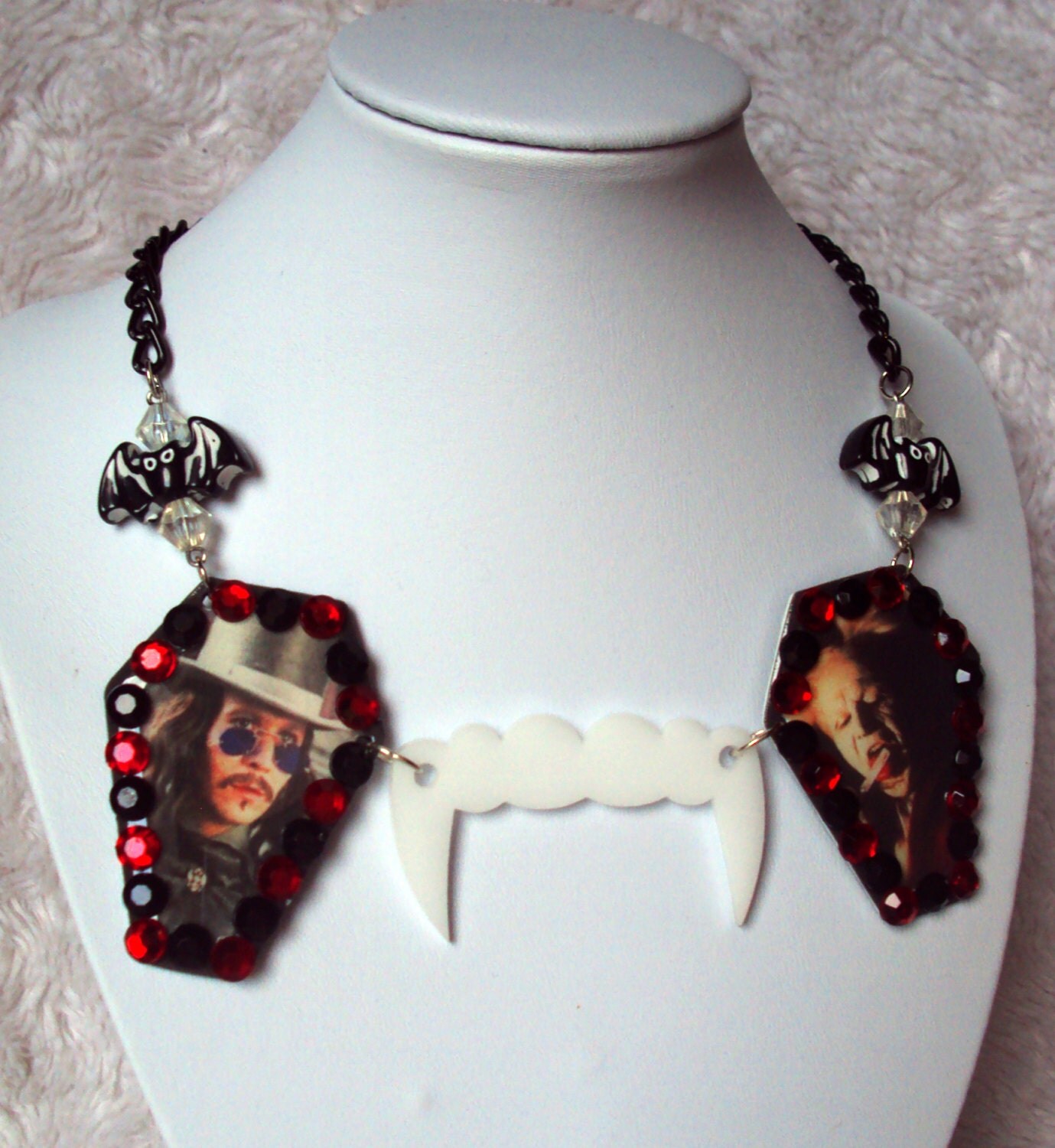 Bram Stoker's Dracula FaNgS Necklace Vampire Jewelry