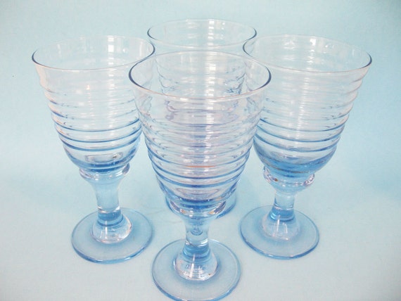 Libbey Sirrus Blue 7 Ribbed Footed Water Or Wine 0697