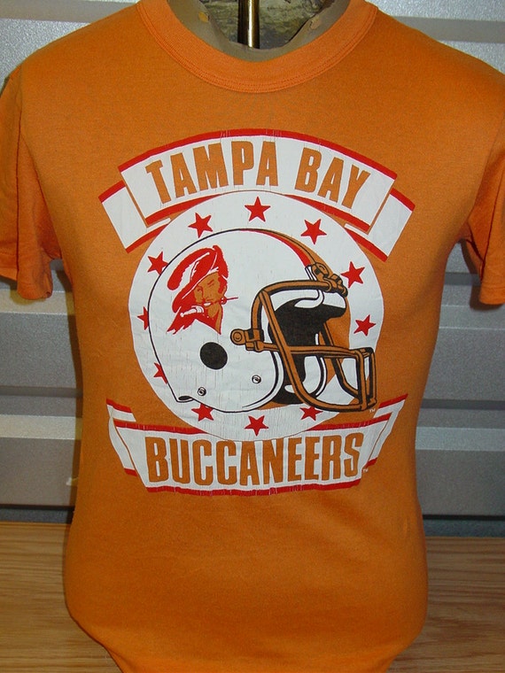 vintage buccaneers shirt