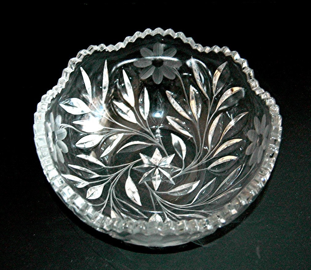 Vintage Cut Crystal Bowl Flowers & Leaves