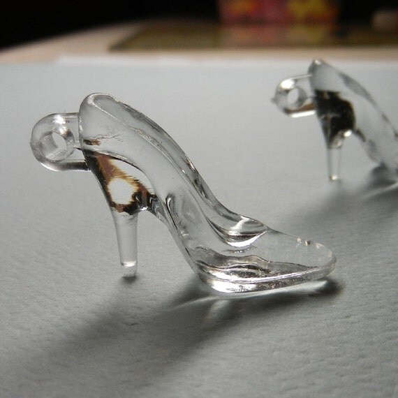 mini glass slippers 24 cinderella s glass slippers miniature glass by dinkydoodads mini glass slippers 24 cinderella s glass slippers miniature glass by dinkydoodads