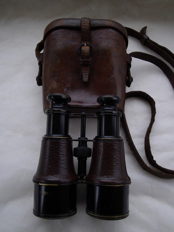 WW1 Era binoculars and leather case.1917 steampunk buy now online