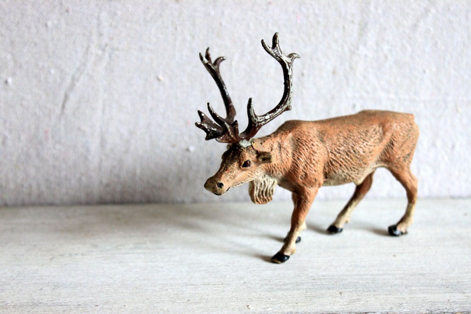 vintage ELK figurine // german germany elastolin or lineol