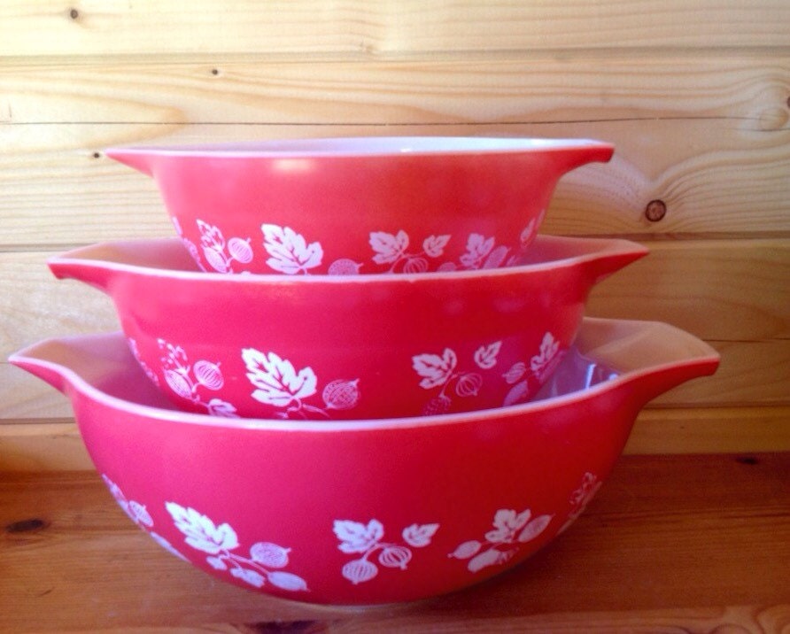 1950's JaJ Pyrex Red Gooseberry Patten Trio of by Onmykitchentable