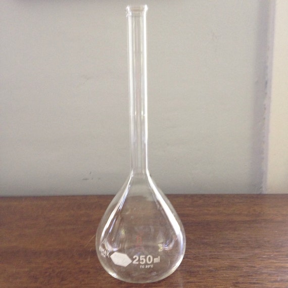 vintage lab pyrex glassware 250 ml round flask
