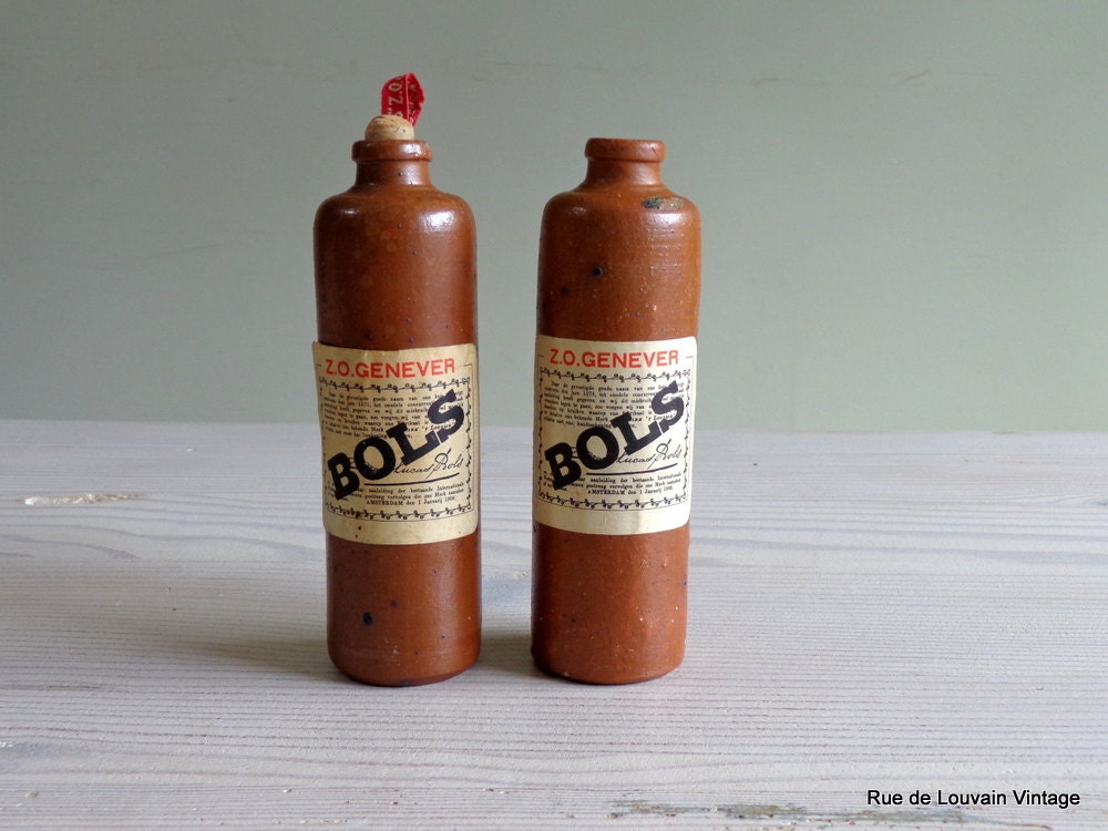 Download A pair of vintage stoneware gin bottles small Dutch gin