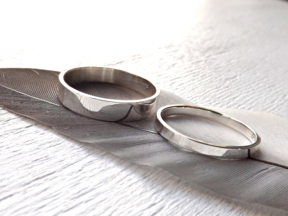 flat silver rings, wedding ring set, elegant silver ring set, 2mm 4mm ...