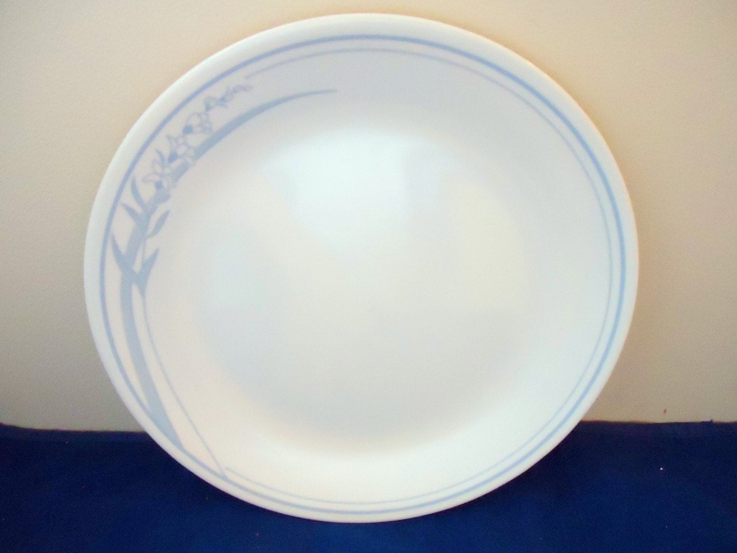 Corelle Blue Lily Dinner Plate by EPACKS on Etsy