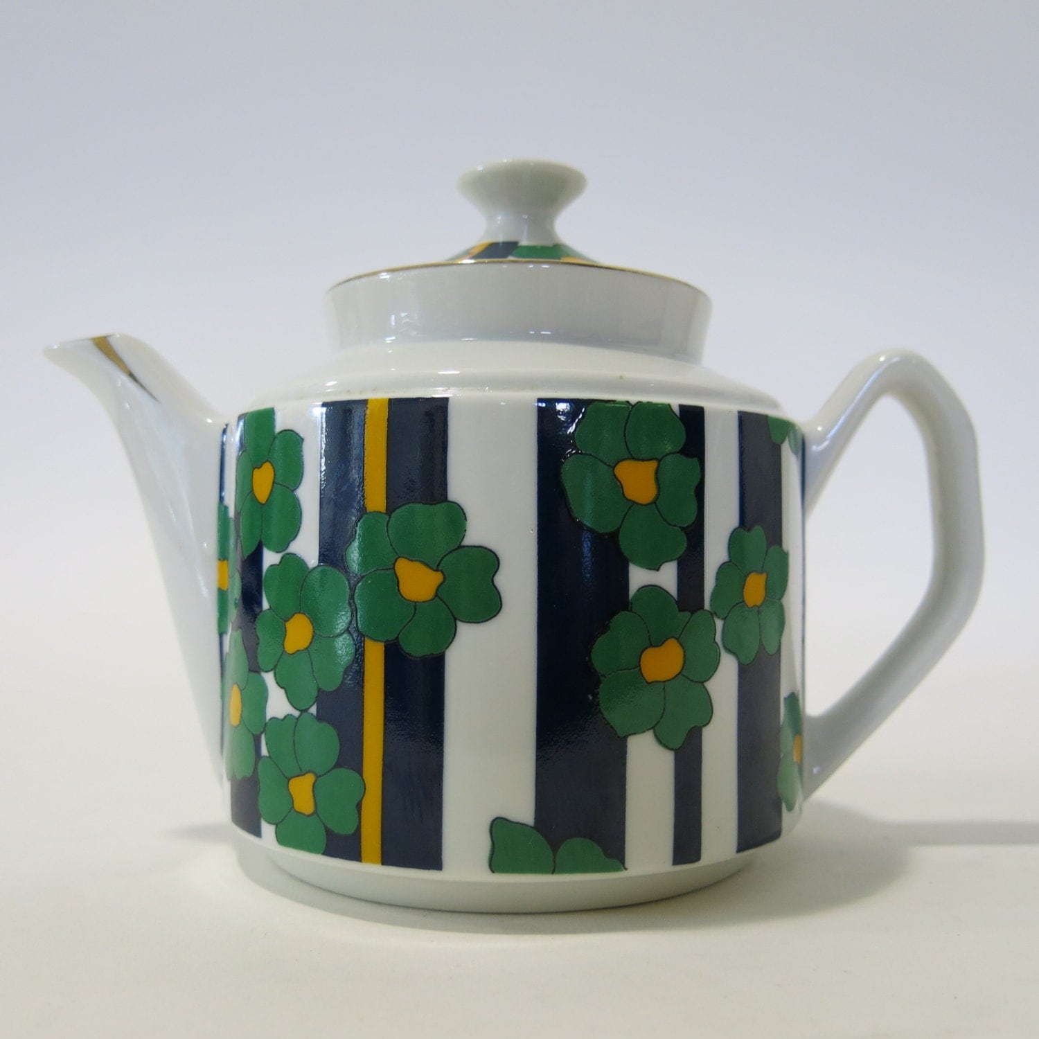 Colorful Japanese teapot. by beautifulsetting on Etsy