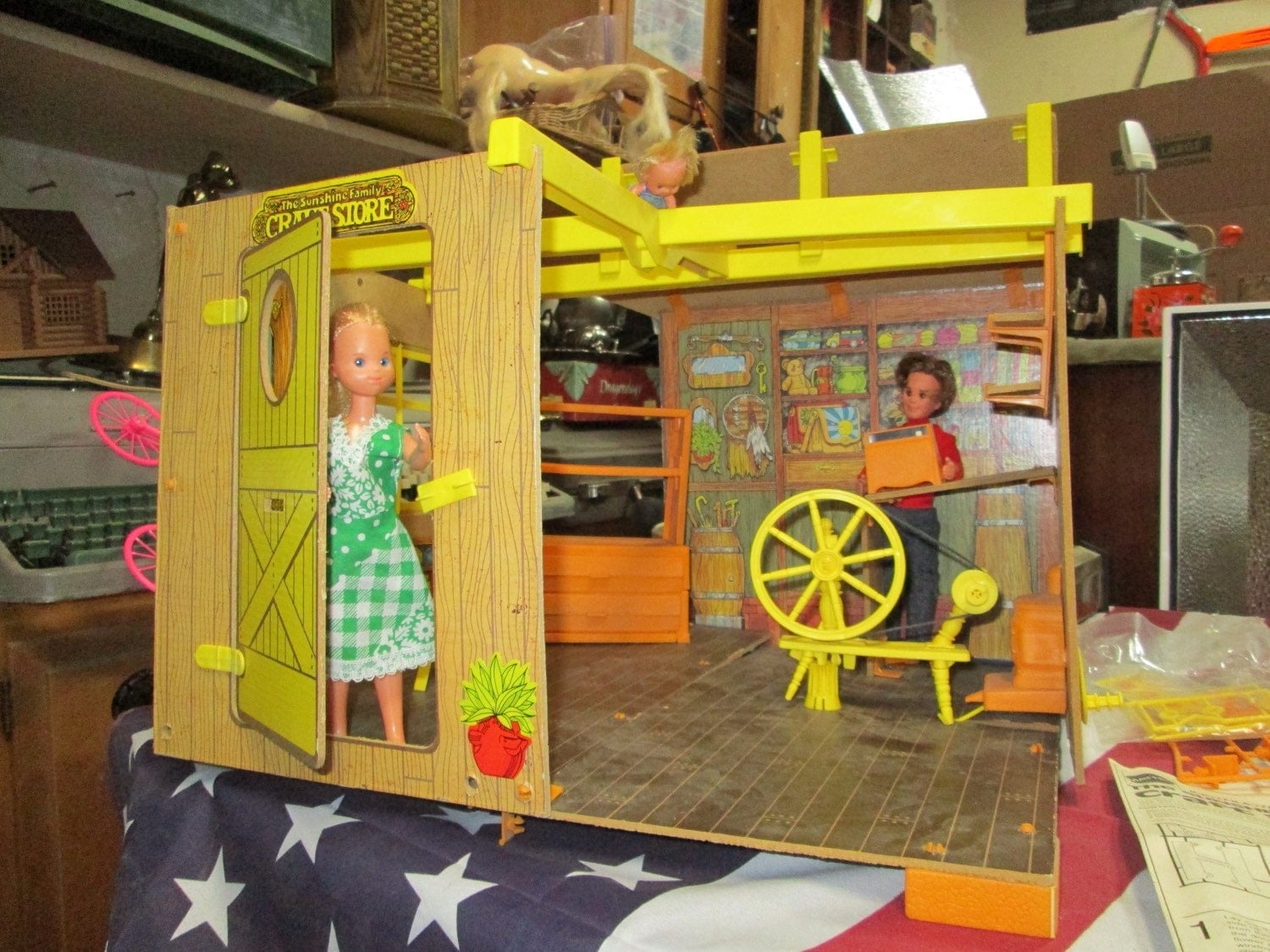 VINTAGE Doll House, the Sunshine Family House & Craft Store. Barbie