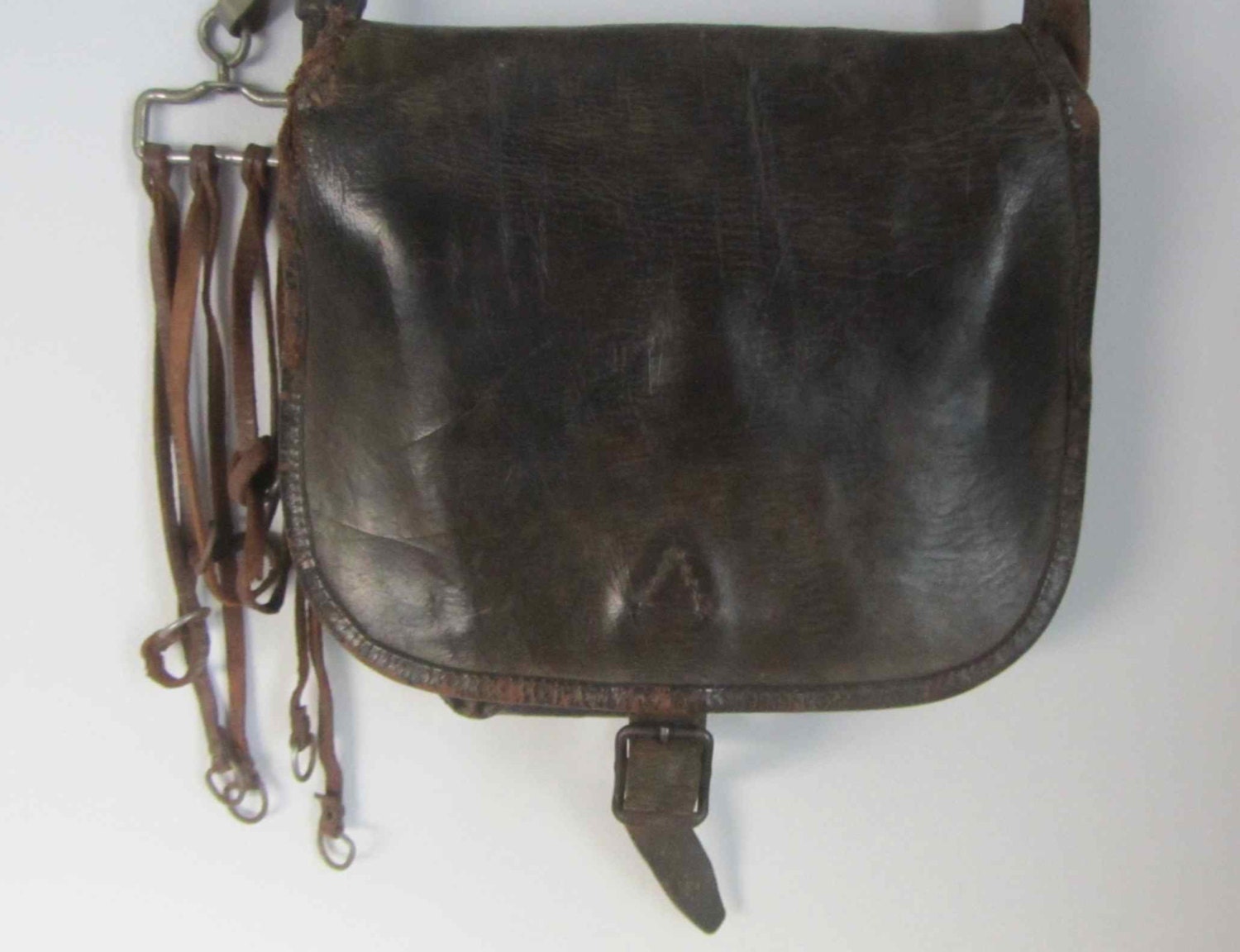 Vintage brown Leather handbag, Vintage hunting handbag, Small shoulder