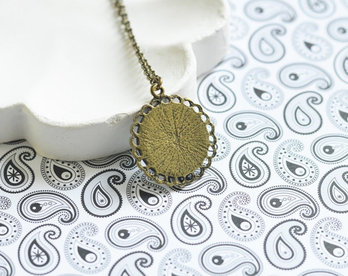Fresh Boho Chic // Openwork pendant round shape metal brass with image under glass // 2015 Best Trends // Great Gifts For Her // Summer Life