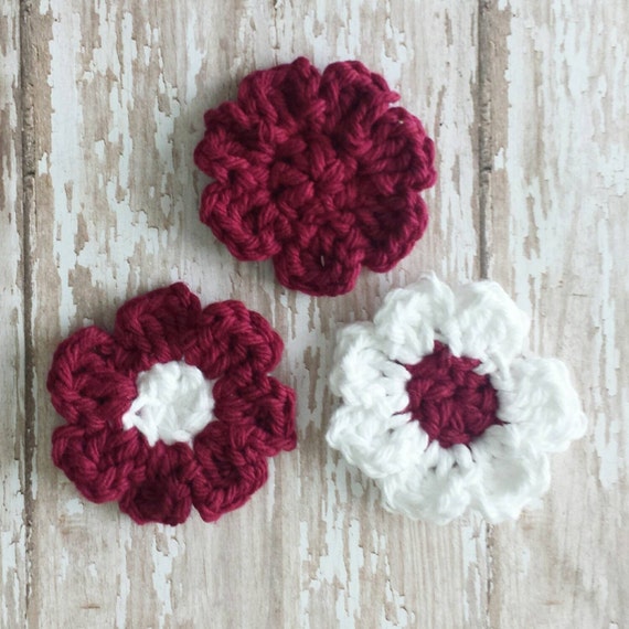 Items similar to Flower Set of 3 Aggie Crochet