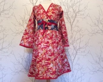 Girl's dress in japanese cotton. Size approx. 6-7 years