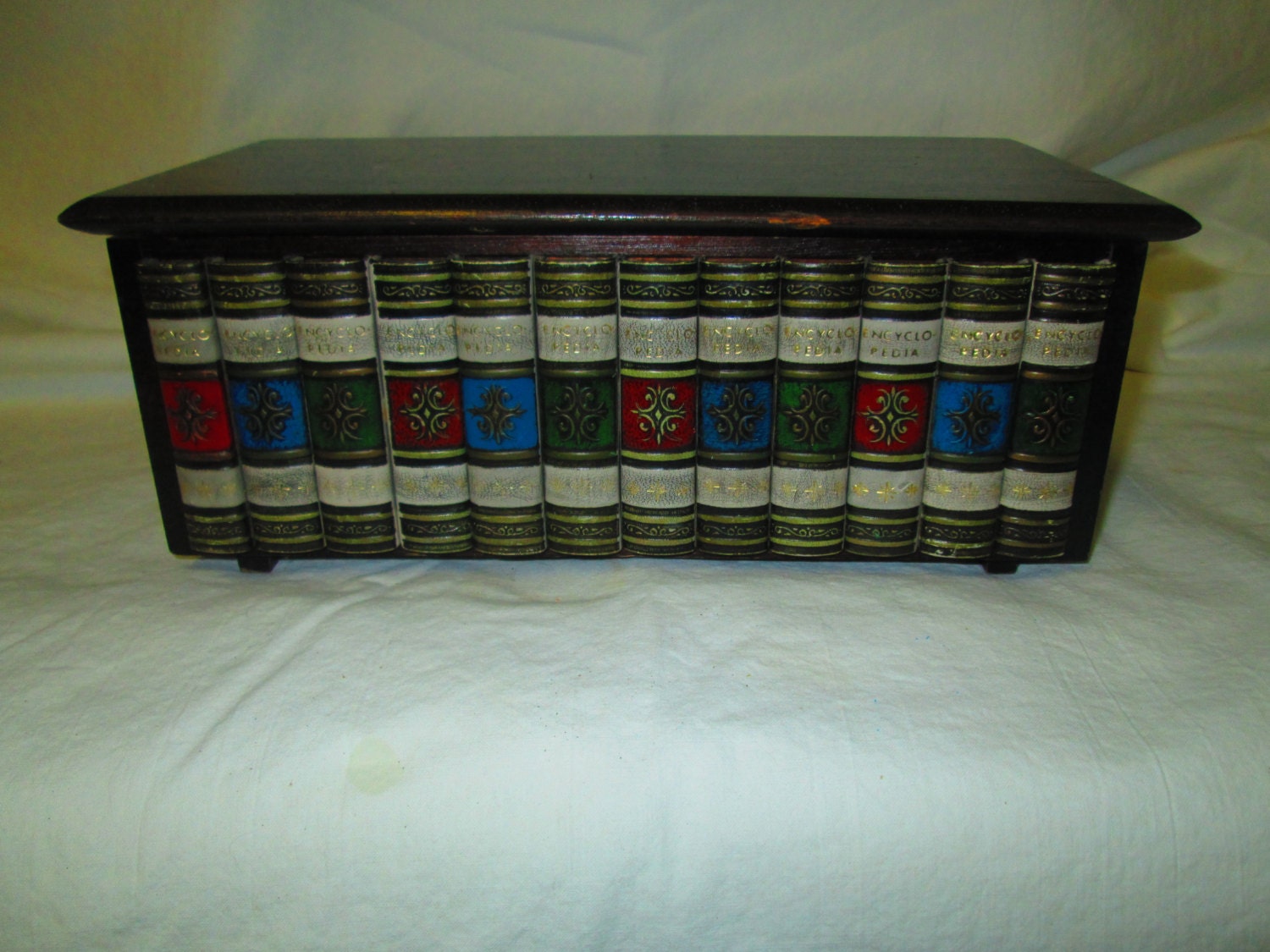 Vintage Wooden Lidded Box Encyclopedia Book Design front Lined with red