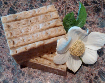 Working Hands Plus, Organic Probiotic Medicinal Soap- Super Scrubber, gets rid of caked on grit 3.3 oz