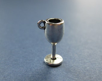 10 Wine Glass Charms - Wine Glass Pendants - Wine Glass - Goblet Charm - Antique Silver - 16mm x 8mm --(D5-10665)