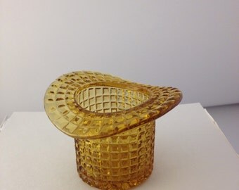 Tan Wavy Candle Holder