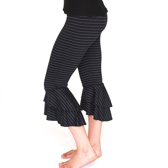 womens ruffle capris