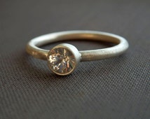 Alternative engagement rings ethical