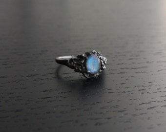 Sea Nymph Ring - Labradorite
