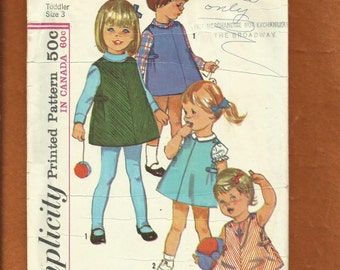 Items similar to Vintage Sewing Patterns 1960s Blouse Petite Simplicity ...