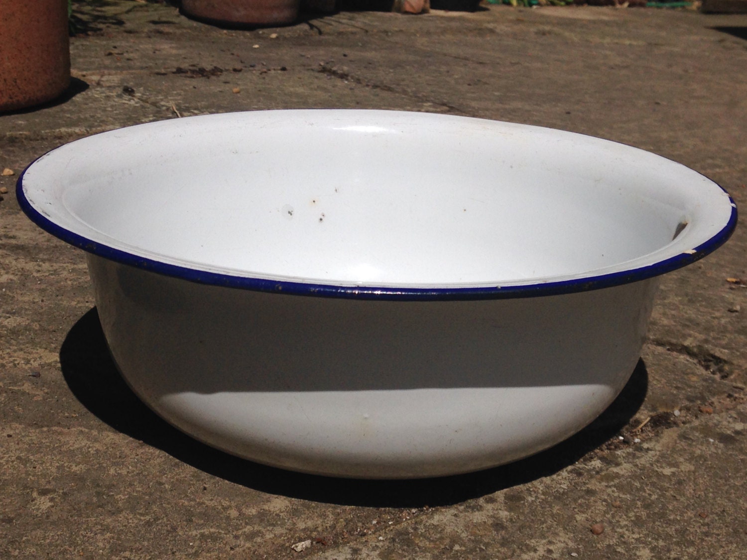 Enamel wash bowl metal bowl enamel basin wash basin white