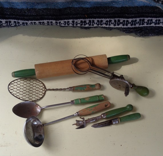 Vintage 1950's Ecko utensil set kitchen by FleaMarketEclectic