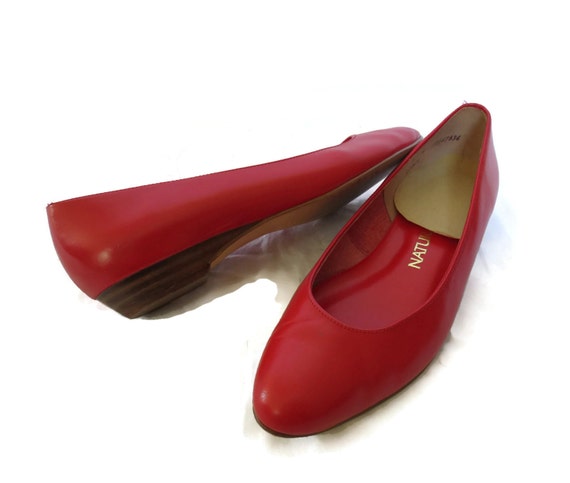 red flats size 7