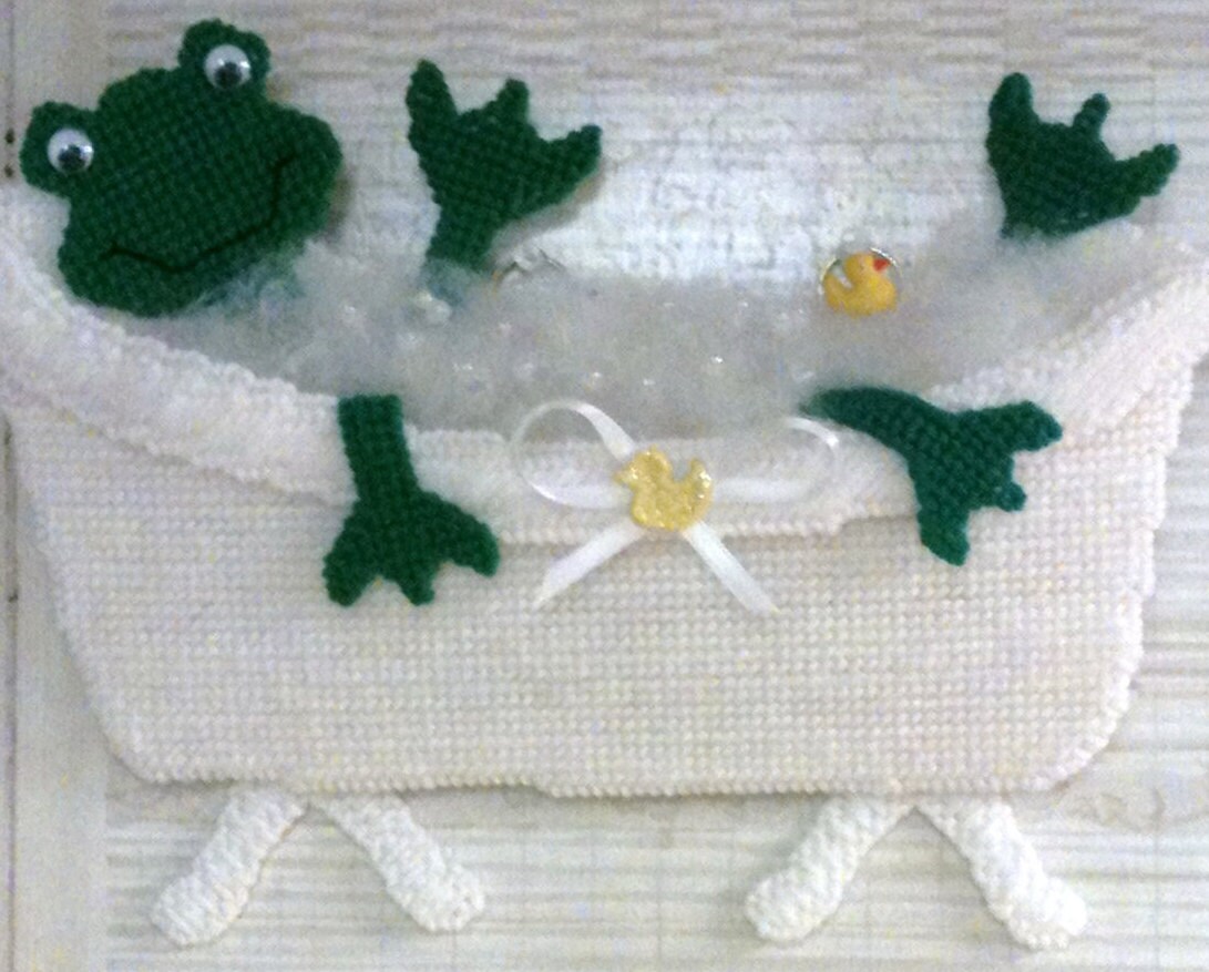 Frog Bathroom Wall Hanging Needlepoint Plastic Canvas