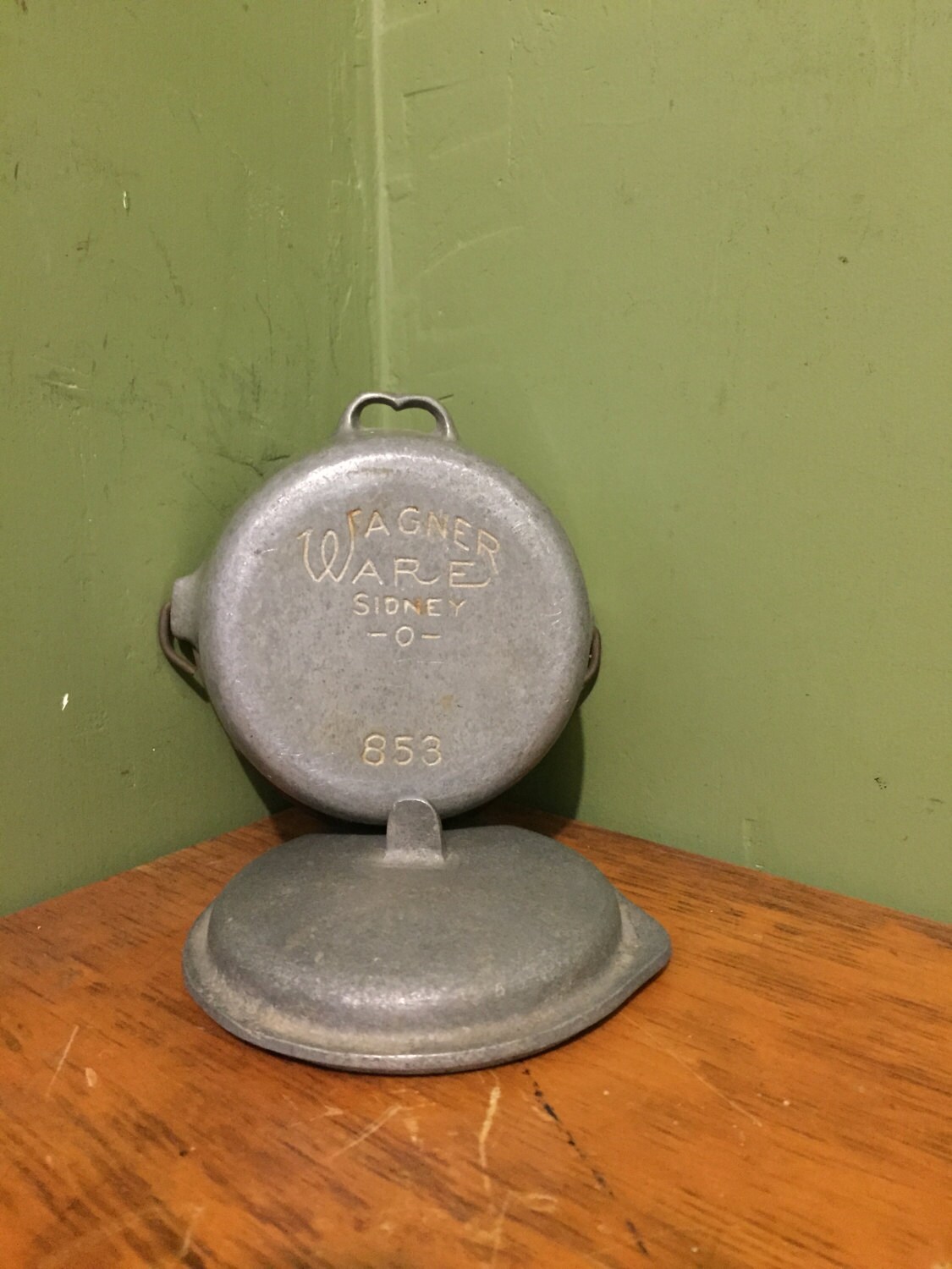 vintage aluminum wagner ware toy kettle salesman sample toy
