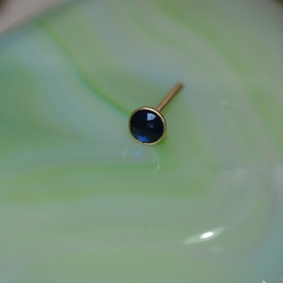 Sapphire Tragus Stud - Solid Gold Nose Stud 18g - Tragus Earring - Cartilage Earring - Forward Helix Earring - Nose Screw - Tragus Piercing