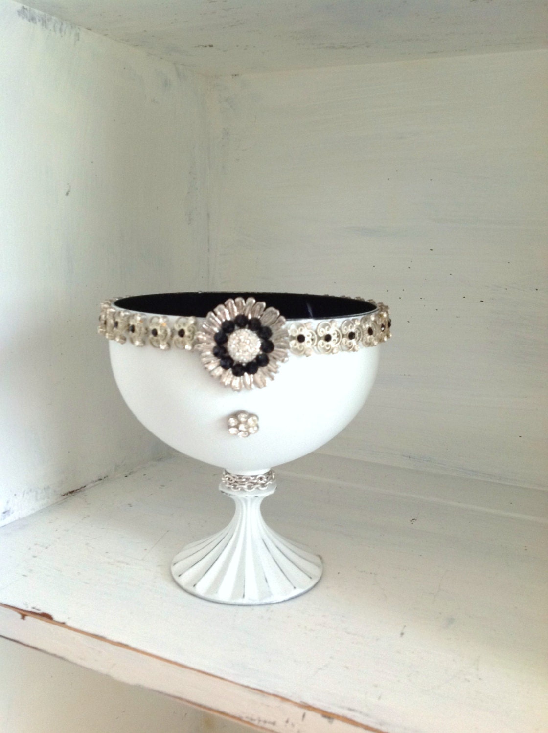 Vintage Jewelry holder Vintage glass cottage chic by Annahbellee