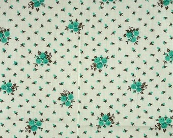 1 YARD, Green Roses Print, Quilting Cotton Fabric, Small Rosebuds on Cream White, B8