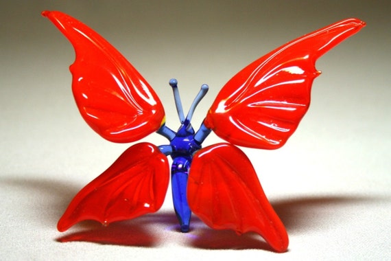 Glass Butterfly Hand-Blown Collectible Figurine, Blown Glass animals, Butterfly  Sculpture Made Of Glass, Glass Art