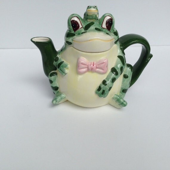 Frog Ceramic Teapot Whimsical Jay Imports