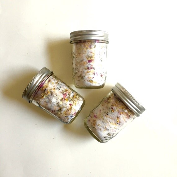 Detox bath salts Himalayan pink salt Sea salt Epsom by KayaSoaps