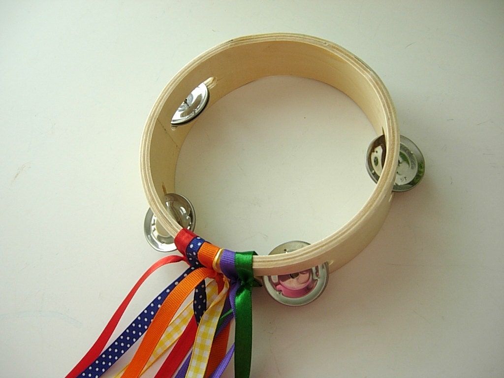 TAMBOURINE for kids Making MUSIC dancing play by iwantedtowonder